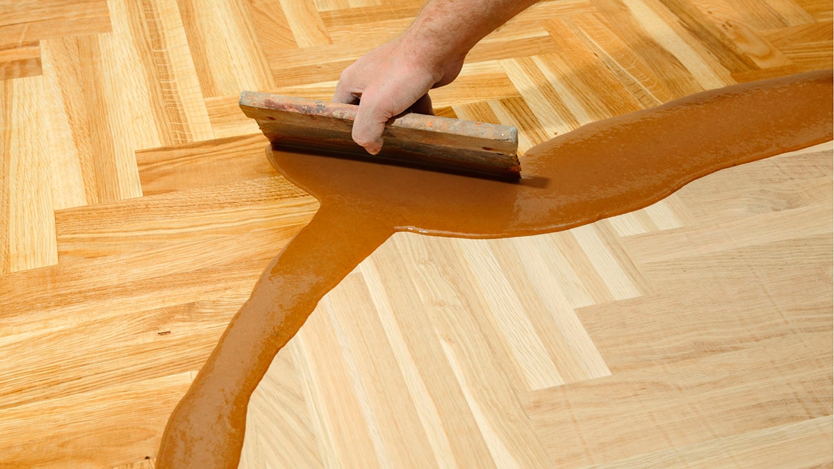 Mantenimiento de Parquet lijado y barnizado