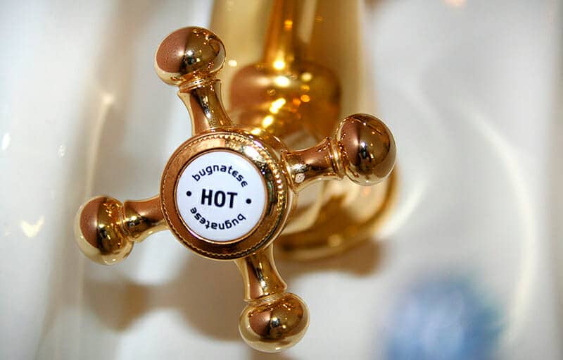 reformar el baño suelos laminados